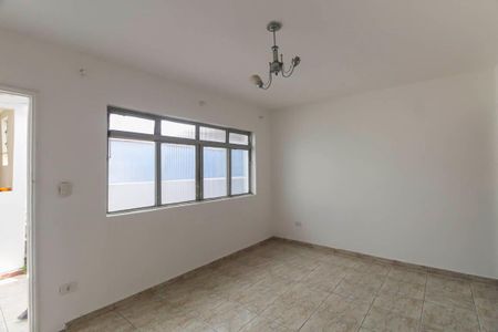Casa para alugar com 2 quartos, 70m² em Vila Paulo Silas, São Paulo