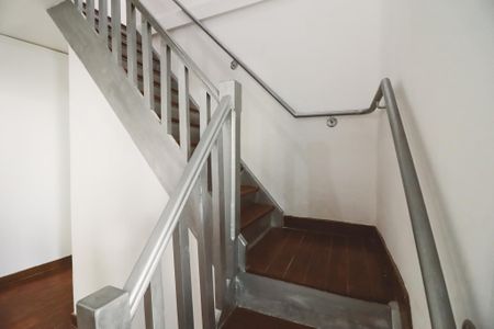 Escada de casa para alugar com 2 quartos, 75m² em Imirim, São Paulo