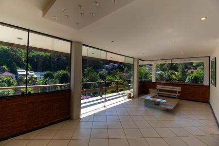 Casa de Condomínio para alugar com 3 quartos, 318m² em Piratininga, Niterói