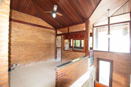 Casa de Condomínio para alugar com 3 quartos, 318m² em Piratininga, Niterói