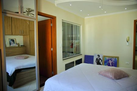 Casa à venda com 489m², 6 quartos e 4 vagasSuíte 2