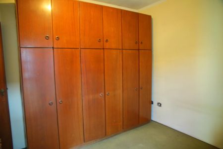 Casa à venda com 489m², 6 quartos e 4 vagasEdícula - Quarto 1 