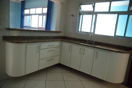 Casa à venda com 489m², 6 quartos e 4 vagasCasa 2  - Cozinha
