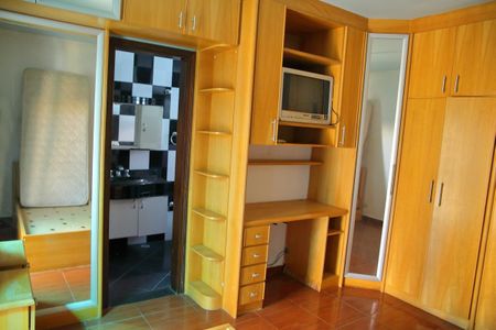 Casa à venda com 489m², 6 quartos e 4 vagasCasa 2 - Suíte 2