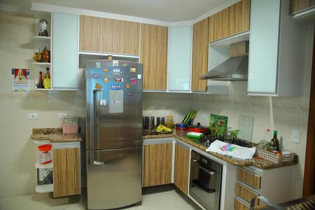 Casa à venda com 489m², 6 quartos e 4 vagasCozinha