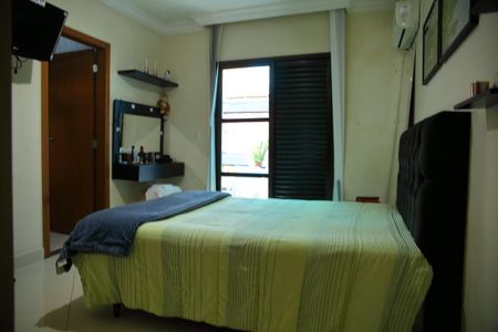 Casa à venda com 489m², 6 quartos e 4 vagasSuíte