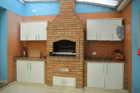 Casa à venda com 489m², 6 quartos e 4 vagasCasa 2  - Quintal 