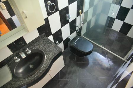 Casa à venda com 489m², 6 quartos e 4 vagasCasa 2 - Banheiro da Suíte 2