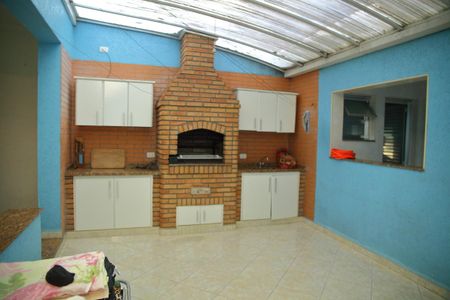 Casa à venda com 489m², 6 quartos e 4 vagasCasa 2  - Quintal 