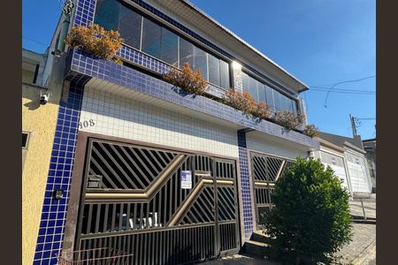 Casa à venda com 489m², 6 quartos e 4 vagasFachada