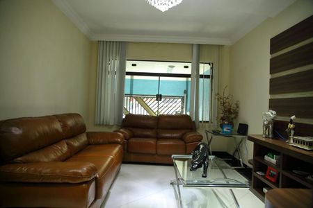 Casa à venda com 489m², 6 quartos e 4 vagasSala