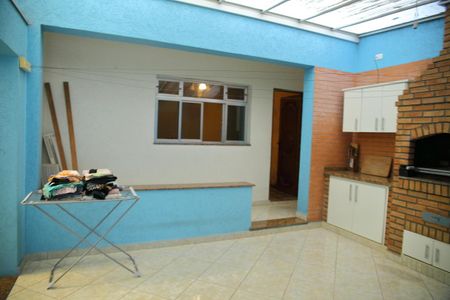 Casa à venda com 489m², 6 quartos e 4 vagasCasa 2  - Quintal 