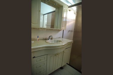 Casa à venda com 489m², 6 quartos e 4 vagasCasa 2  - Banheiro Social 