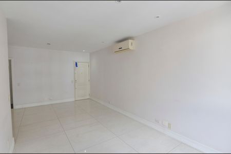 Sala de apartamento para alugar com 3 quartos, 121m² em Tijuca, Rio de Janeiro