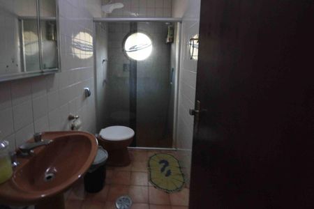 Casa à venda com 250m², 3 quartos e 2 vagas
