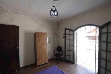 Casa à venda com 250m², 3 quartos e 2 vagas
