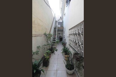 Casa à venda com 250m², 3 quartos e 2 vagas