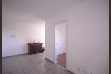 Sala  de apartamento à venda com 2 quartos, 36m² em Parque Bristol, São Paulo