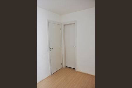 Apartamento para alugar com 39m², 2 quartos e sem vagaDetalhe - Quarto 01 com Banheiro Americano
