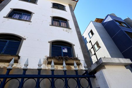 Apartamento à venda com 55m², 2 quartos e 1 vagaFachada com Plaquinha