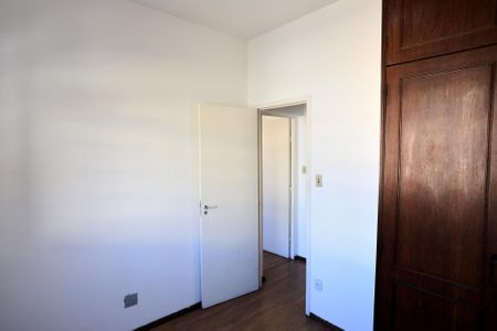 Quarto 1 de apartamento à venda com 2 quartos, 55m² em Santa Tereza, Belo Horizonte