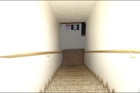 Apartamento para alugar com 54m², 2 quartos e 1 vagaEscada