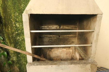 Casa de condomínio à venda com 49m², 2 quartos e 1 vagaChurrasqueira