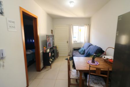 Casa de condomínio à venda com 49m², 2 quartos e 1 vagaSala