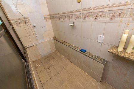 Casa para alugar com 400m², 3 quartos e sem vagaBanheiro da Suíte 2