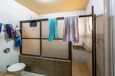 Casa para alugar com 400m², 3 quartos e sem vagaBanheiro da Suíte 2