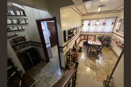 Casa à venda com 416m², 4 quartos e 2 vagasSala