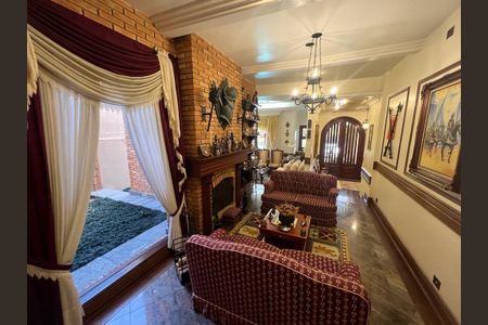 Casa à venda com 416m², 4 quartos e 2 vagasSala