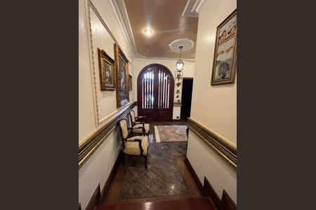 Casa à venda com 416m², 4 quartos e 2 vagasSala