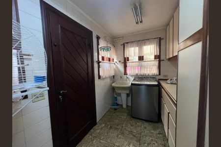 Casa à venda com 416m², 4 quartos e 2 vagasCozinha