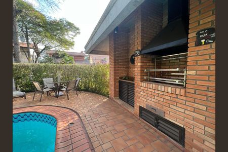 Casa à venda com 416m², 4 quartos e 2 vagasÁrea externa