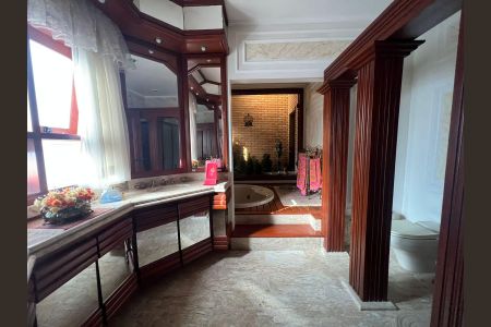 Casa à venda com 416m², 4 quartos e 2 vagasBanheiro