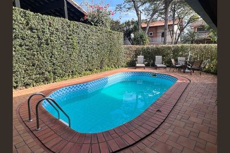 Casa à venda com 416m², 4 quartos e 2 vagasÁrea externa