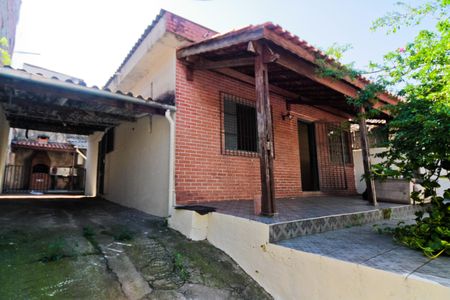 Casa para alugar com 62m², 2 quartos e 3 vagasÁrea externa