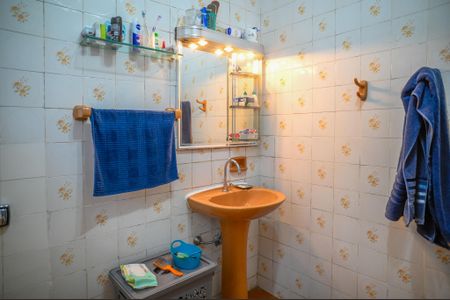 Banheiro de casa à venda com 1 quarto, 90m² em Vila Conde do Pinhal, São Paulo