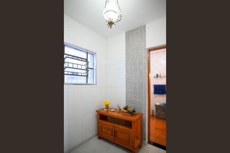 Casa à venda com 90m², 1 quarto e 10 vagas Casa à venda com 90m², 1 quarto e 10 vagasCorredor