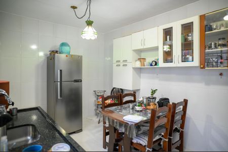 Casa à venda com 90m², 1 quarto e 10 vagas Casa à venda com 90m², 1 quarto e 10 vagasCozinha