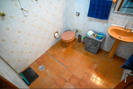 Casa à venda com 90m², 1 quarto e 10 vagas Casa à venda com 90m², 1 quarto e 10 vagasBanheiro