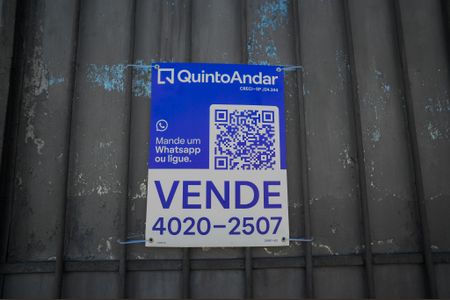Casa à venda com 90m², 1 quarto e 10 vagas Casa à venda com 90m², 1 quarto e 10 vagasPlaca
