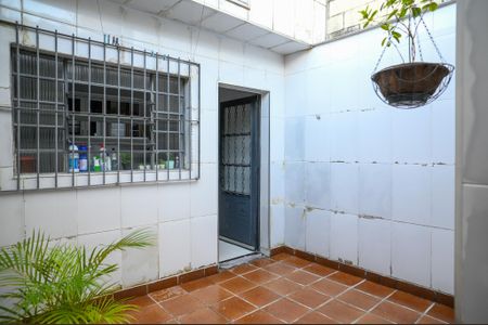 Casa à venda com 90m², 1 quarto e 10 vagas Casa à venda com 90m², 1 quarto e 10 vagasÁrea de Serviço