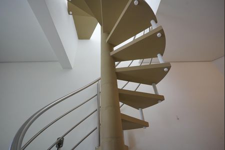 Apartamento para alugar com 94m², 2 quartos e 1 vagaEscada