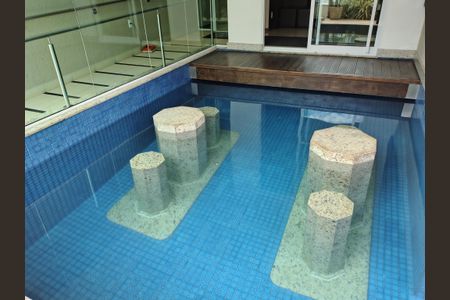 Apartamento para alugar com 94m², 2 quartos e 1 vagaÁrea comum - Piscina