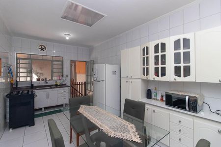Casa à venda com 207m², 3 quartos e 3 vagasCozinha