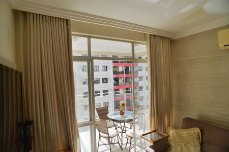 Apartamento à venda com 79m², 3 quartos e 1 vagaSala