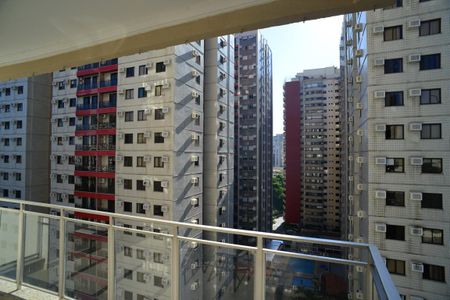 Apartamento à venda com 79m², 3 quartos e 1 vagaVaranda