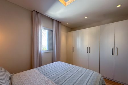 Apartamento à venda com 70m², 2 quartos e 2 vagas Apartamento à venda com 70m², 2 quartos e 2 vagasSuíte
